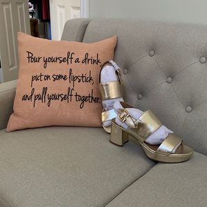 Aerosoles Block Heel 9.5M 3” heel CAMERA gold metallic leather.Block Heel